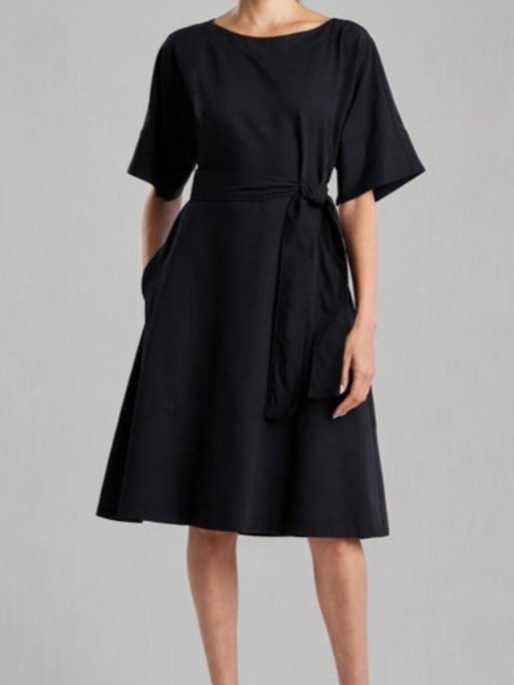 Natori Black Tie-Waist Midi Dress